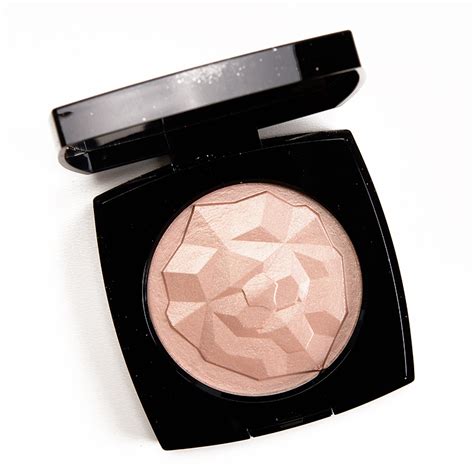 Chanel Or Rose Le Signe du Lion Illuminating Powder Review